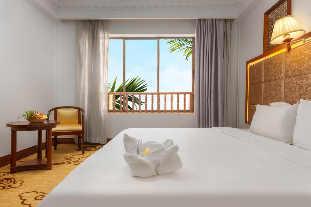 Angkor Land Urban Boutique Hotel Siem Reap Buitenkant foto