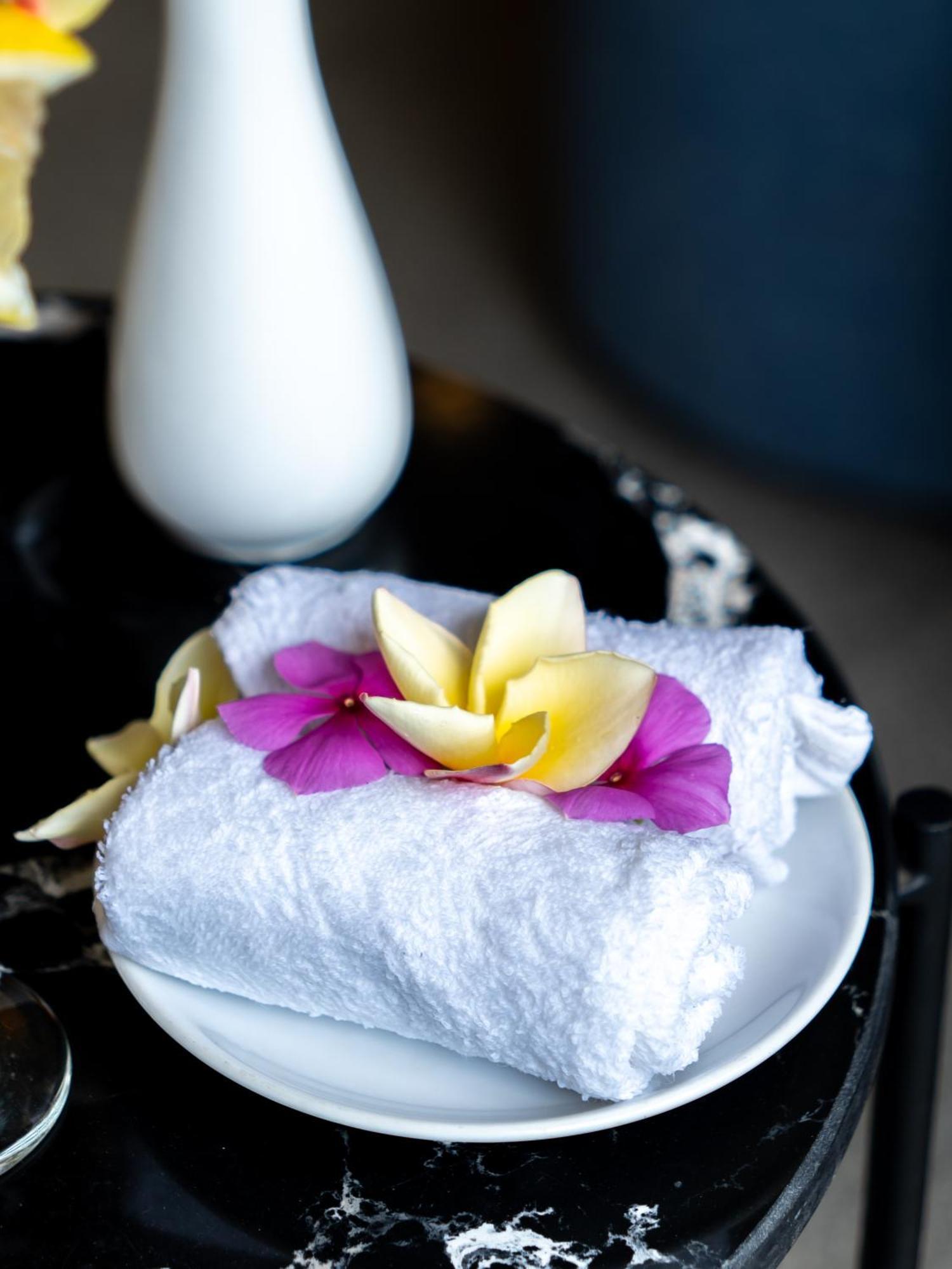 Angkor Land Urban Boutique Hotel Siem Reap Buitenkant foto